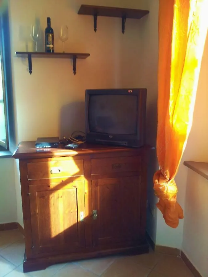 Palazzo Residence Giuli Rosselmini Pieve di Santa Luce İtalya