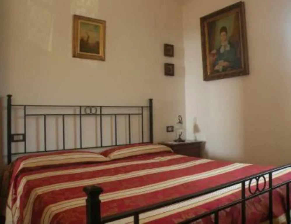 Palazzo Residence Giuli Rosselmini Pieve di Santa Luce İtalya